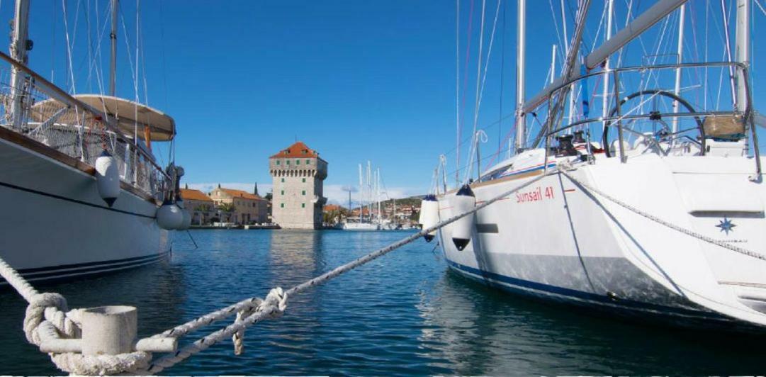 Villa Cruiser Marina Luaran gambar