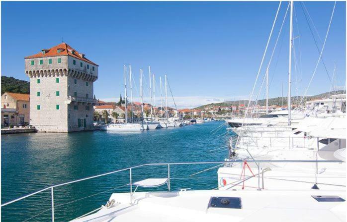 Villa Cruiser Marina Luaran gambar
